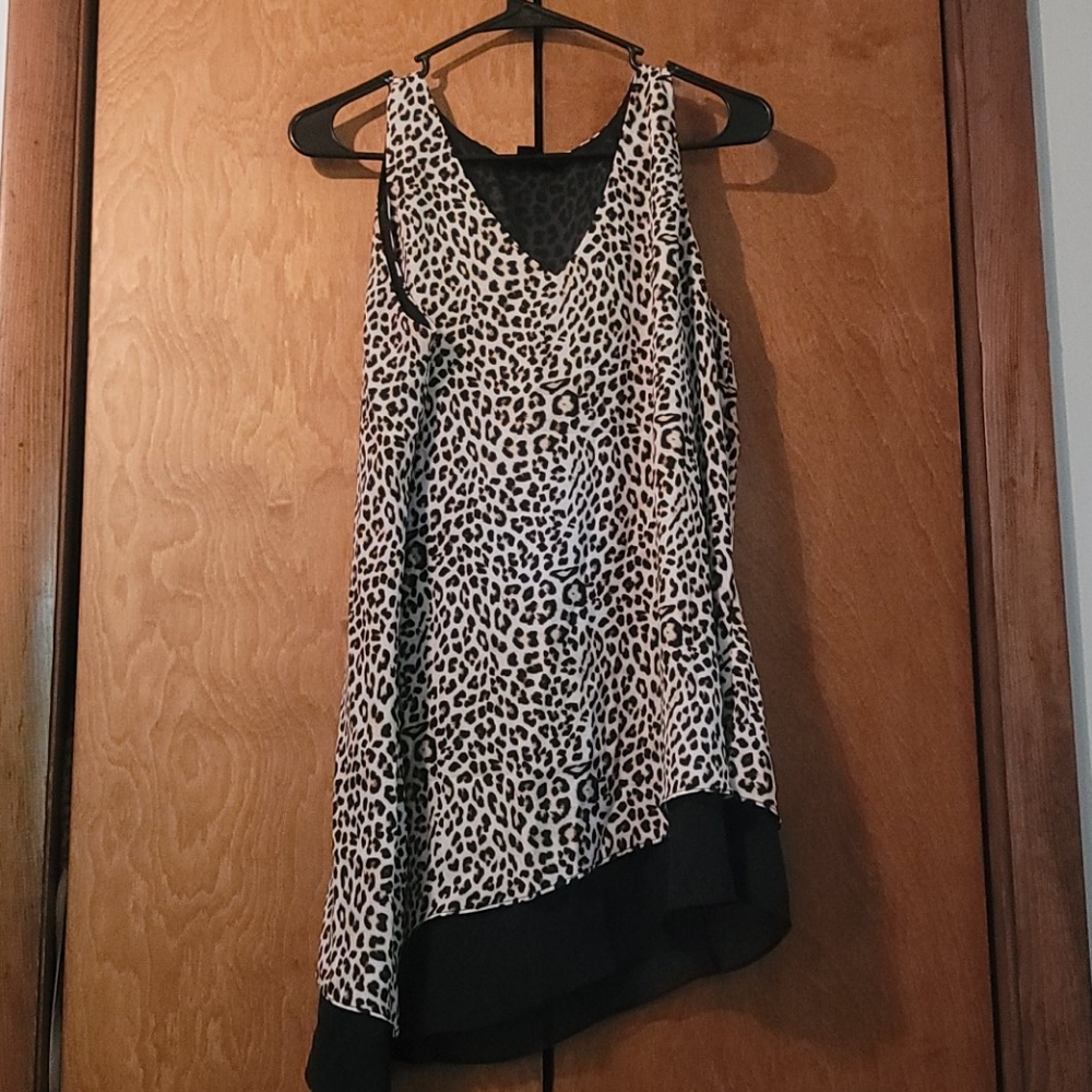animal print tank top
